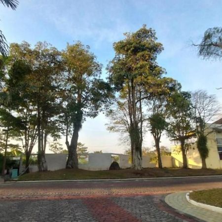 Merapi View Room Ngaglik Exterior foto